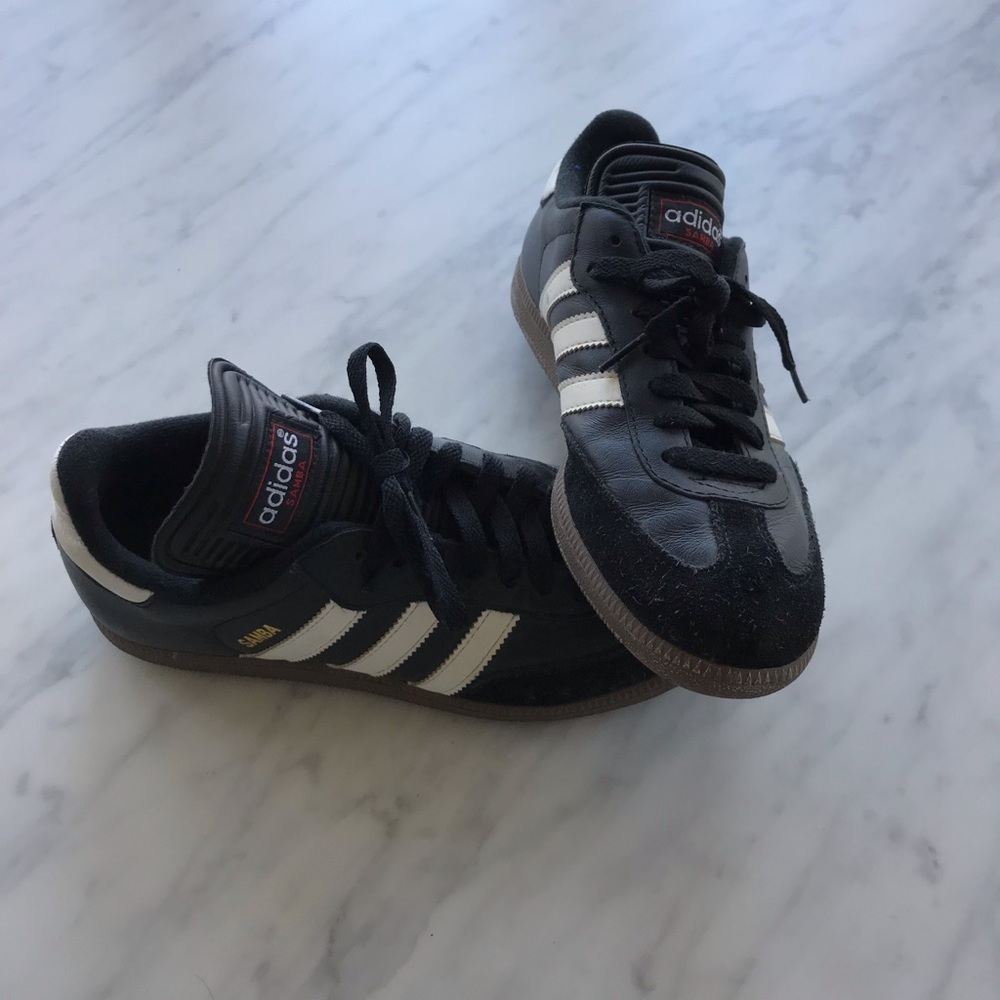 Adidas sambas indoor soccer sneakers